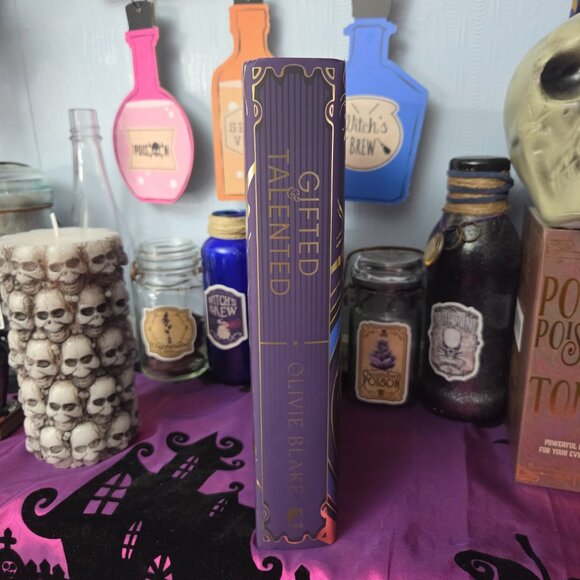 Gifted and Talented by Olivie Blake Fairyloot March 2025 Powerful Legacies - Picture 4 of 12